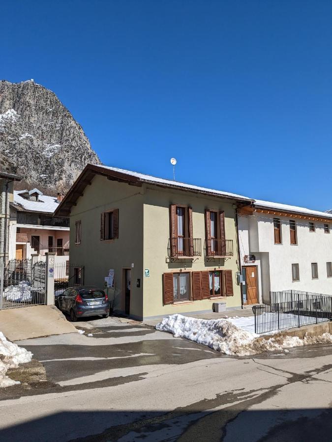Хостел Constancia Trattoria Вальдиери Экстерьер фото